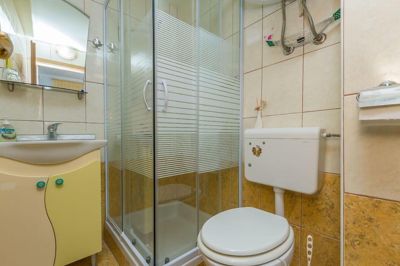 Apartment Ivanka Omiš Eksteriør bilde