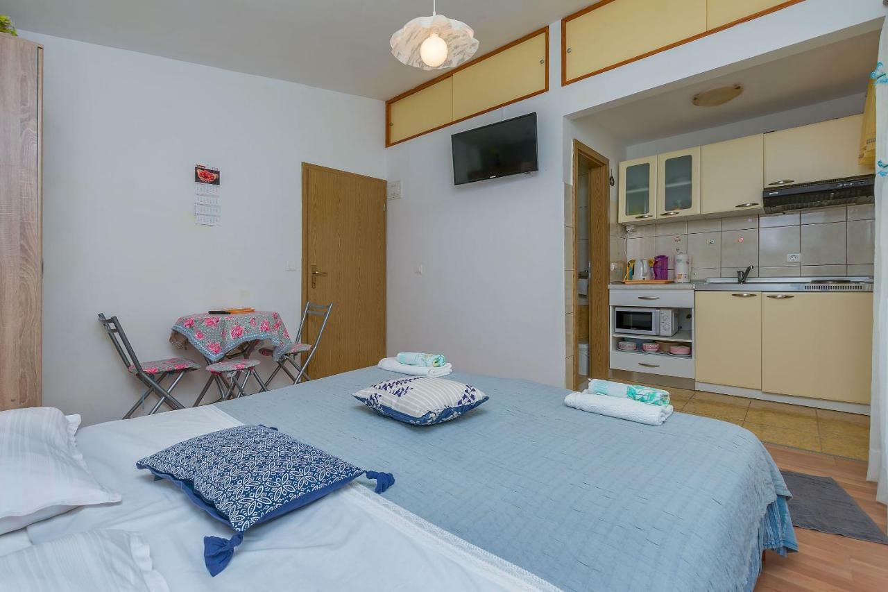 Apartment Ivanka Omiš Eksteriør bilde