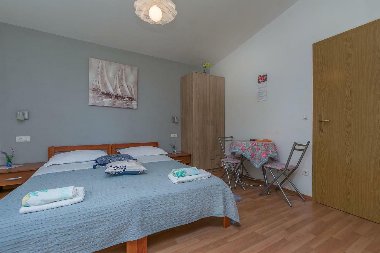 Apartment Ivanka Omiš Eksteriør bilde